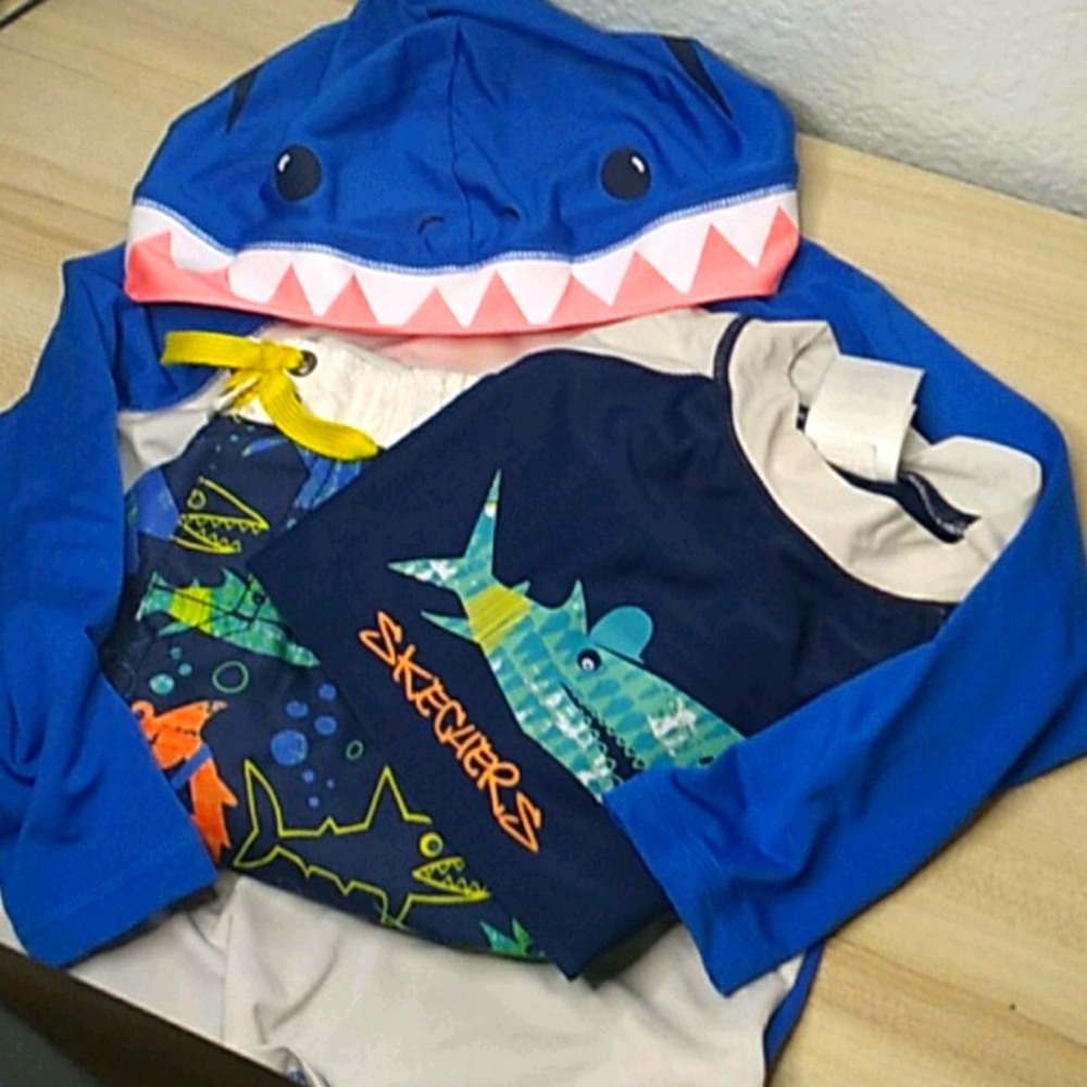 4T Shark Swim Trunks & Rashguard